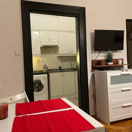 Feel Like - Cozy Downtwon Studio For 2 Apartment Budapest