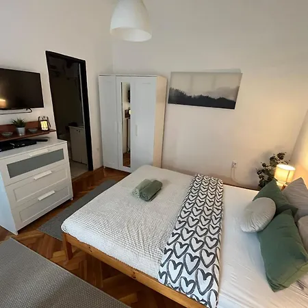 Feel Like - Cozy Downtwon Studio For 2 Apartment